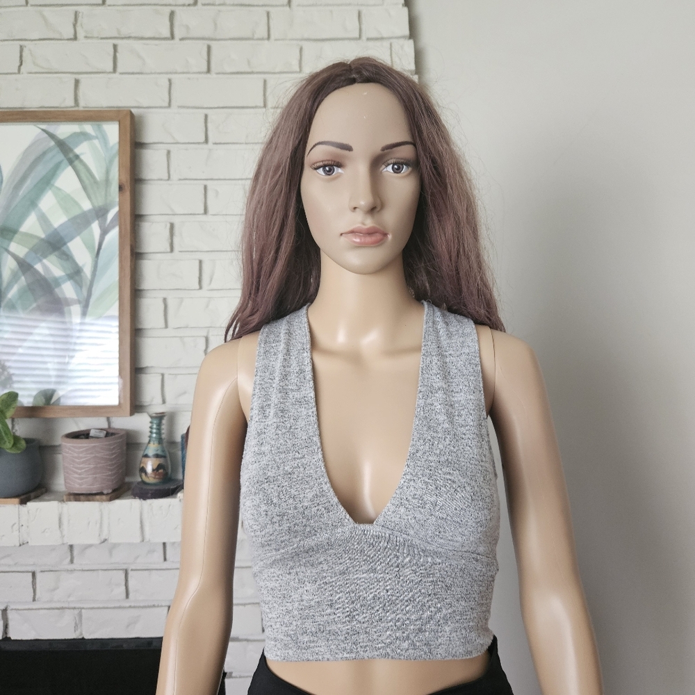 Aritzia Wilfred VALERIA  Halter Gray V-Neck Crop Top